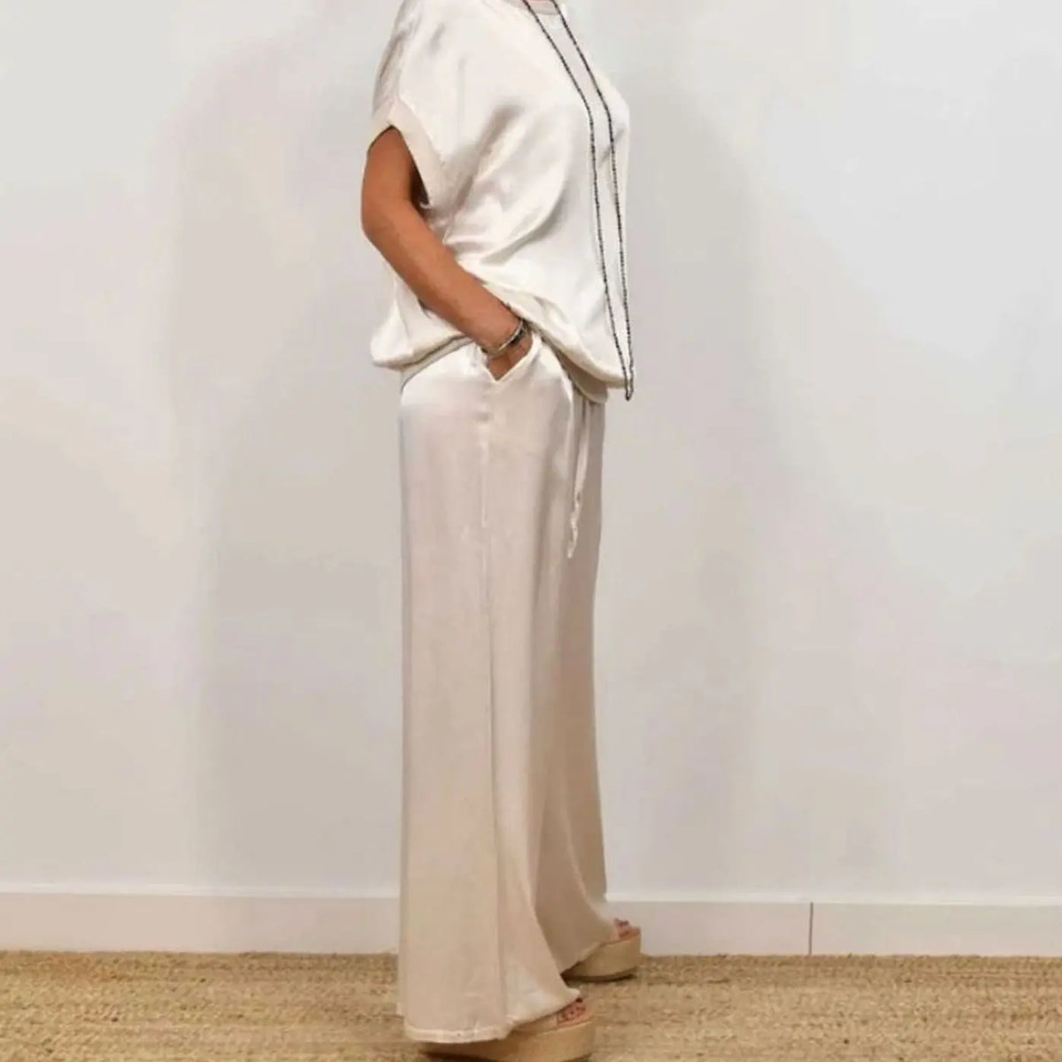Women's Elegant Two-Piece Set Wide-Leg Trousers Cap-Sleeve Top Co-Ord