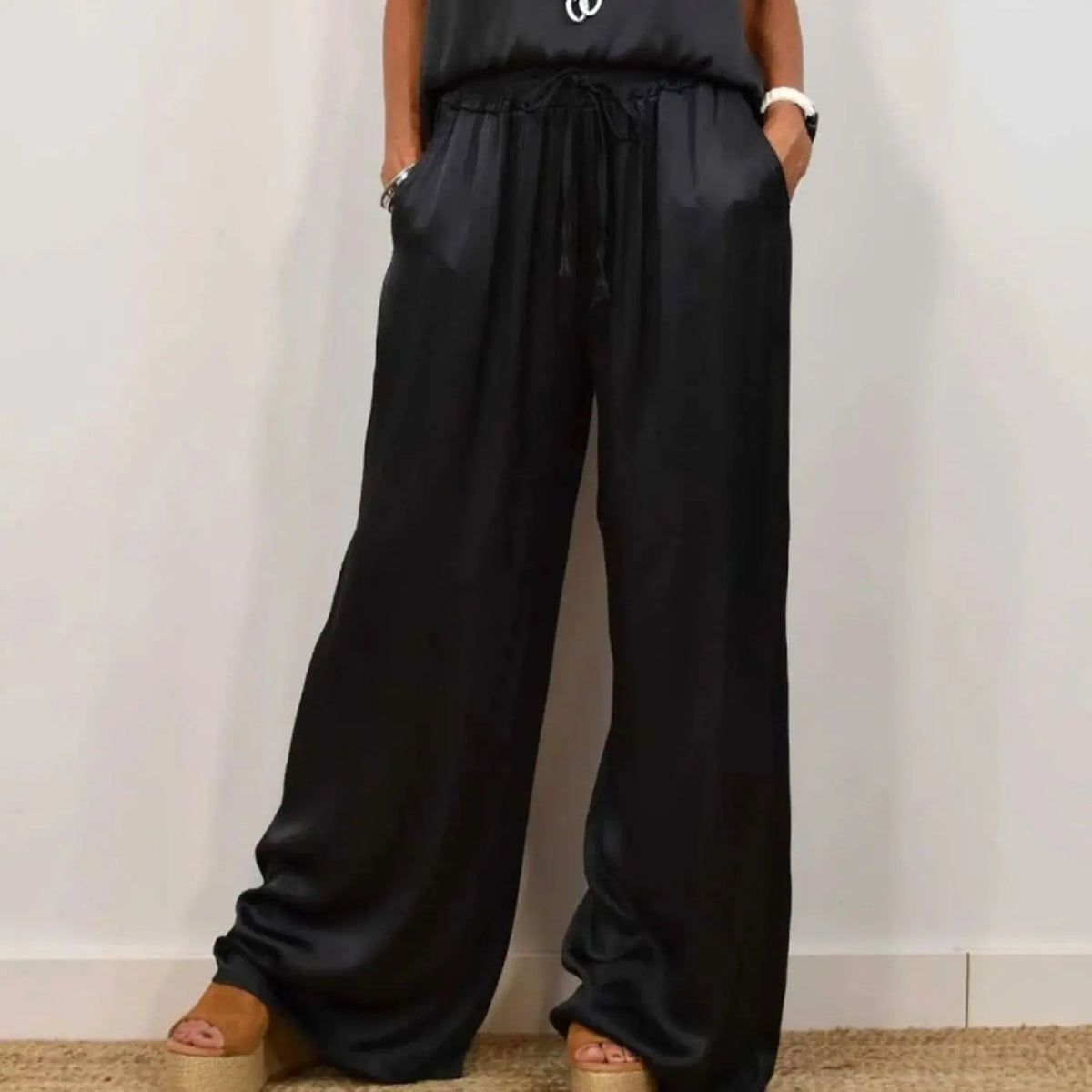 Women's Elegant Two-Piece Set Wide-Leg Trousers Cap-Sleeve Top Co-Ord