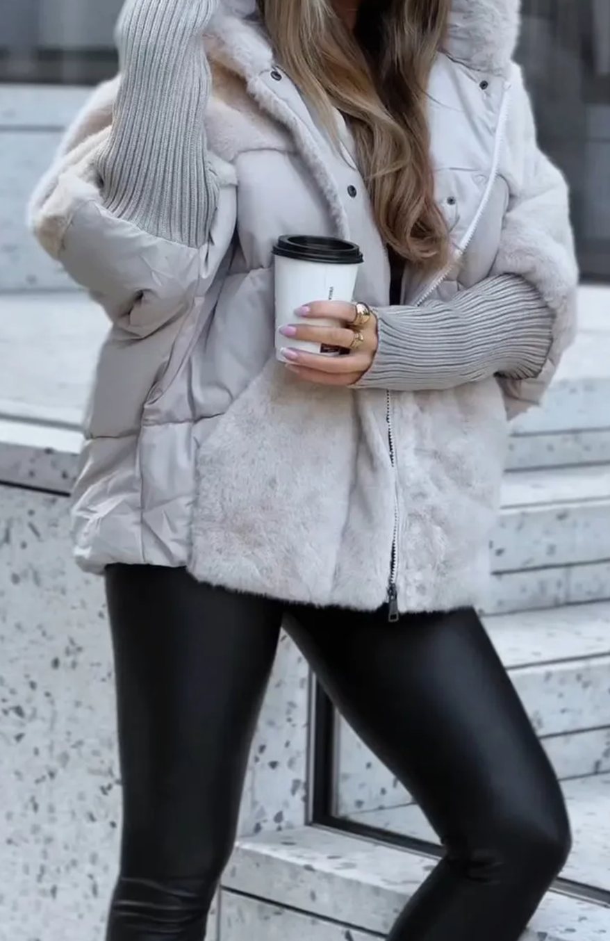 Women's Faux Fur Hooded Quilted Puffer Winter Jacket