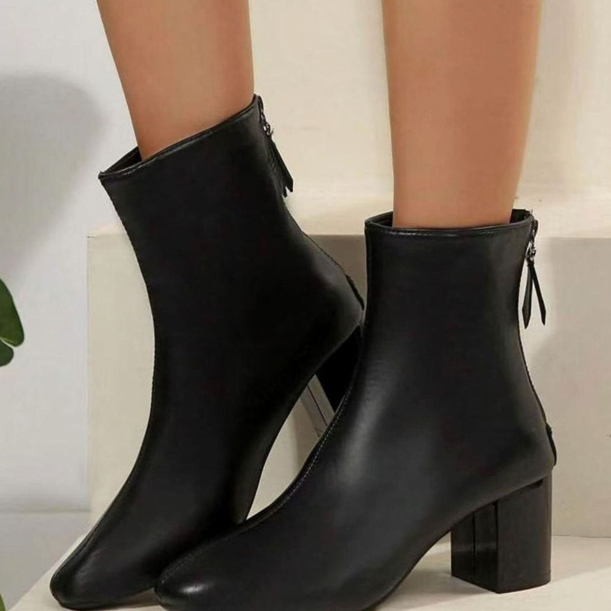 Women's Faux Leather Block Heel Zip-Up Ankle Boots
