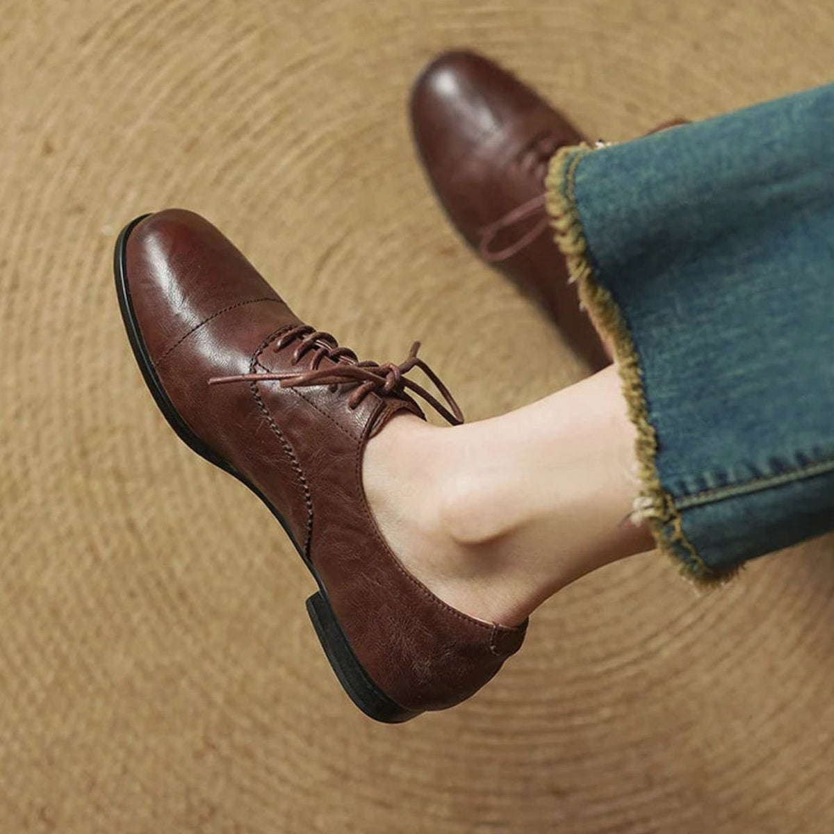 Women's Flat Oxford Shoes Leather Lace-Up Cap Toe