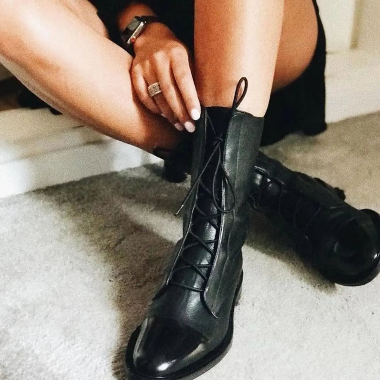 Women's Lace-Up Leather Ankle Boots Cap Toe Flat