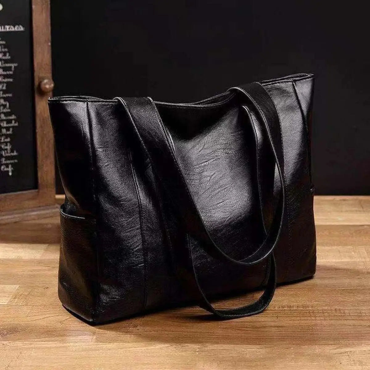 Women's Large Capacity Vintage Leather Shoulder Tote Bag - Black