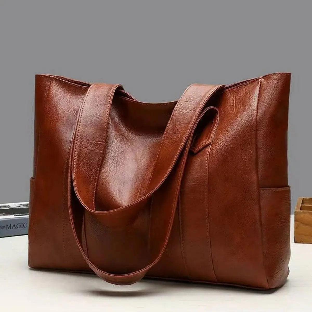 Women's Large Capacity Vintage Leather Shoulder Tote Bag - Brown