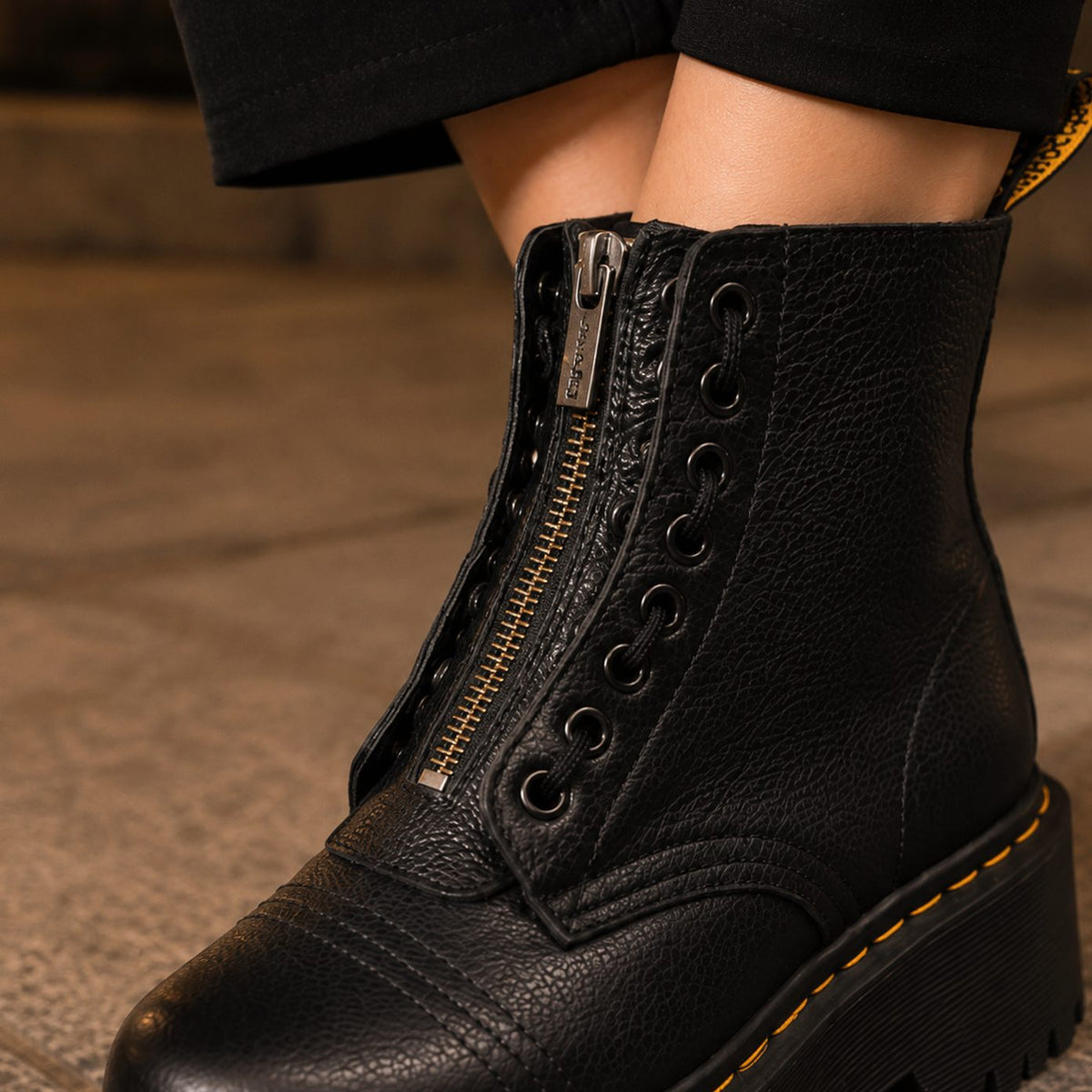 Women's Leather Front-Zip Chunky Platform Boots