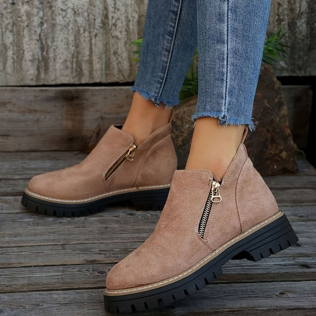 Women's Leopard Print Chunky Platform Zip-Up Ankle Boots