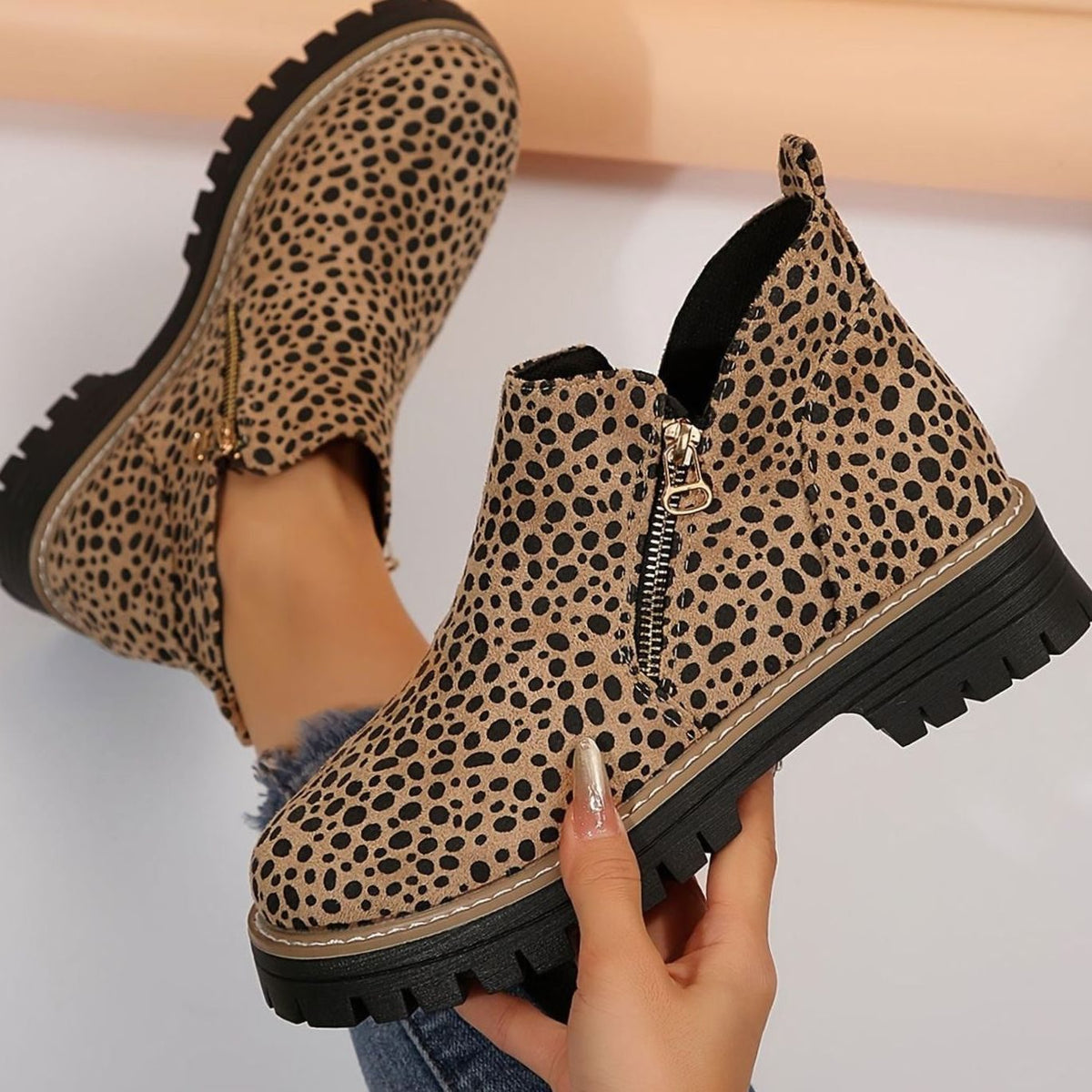 Women's Leopard Print Chunky Platform Zip-Up Ankle Boots