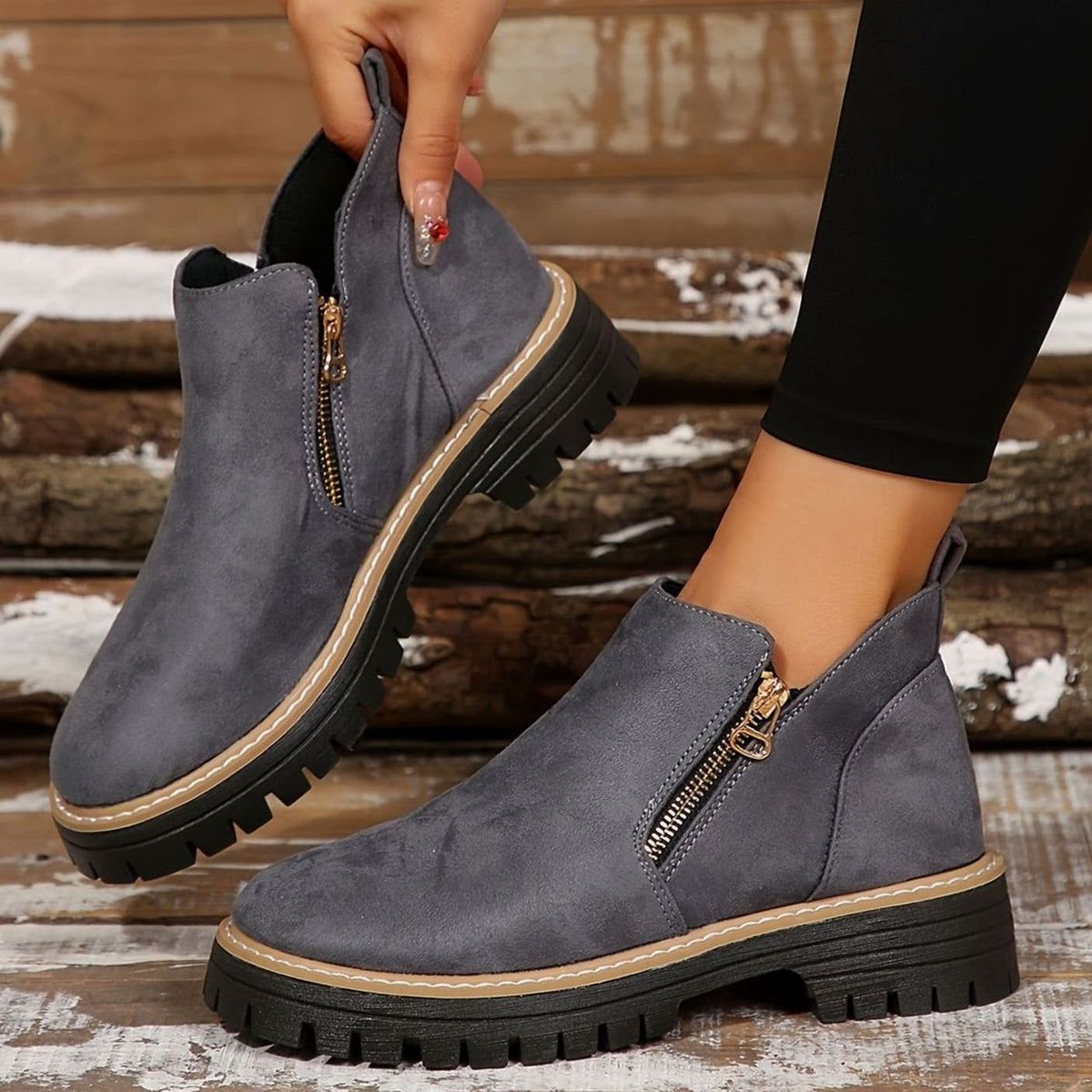 Women's Leopard Print Chunky Platform Zip-Up Ankle Boots