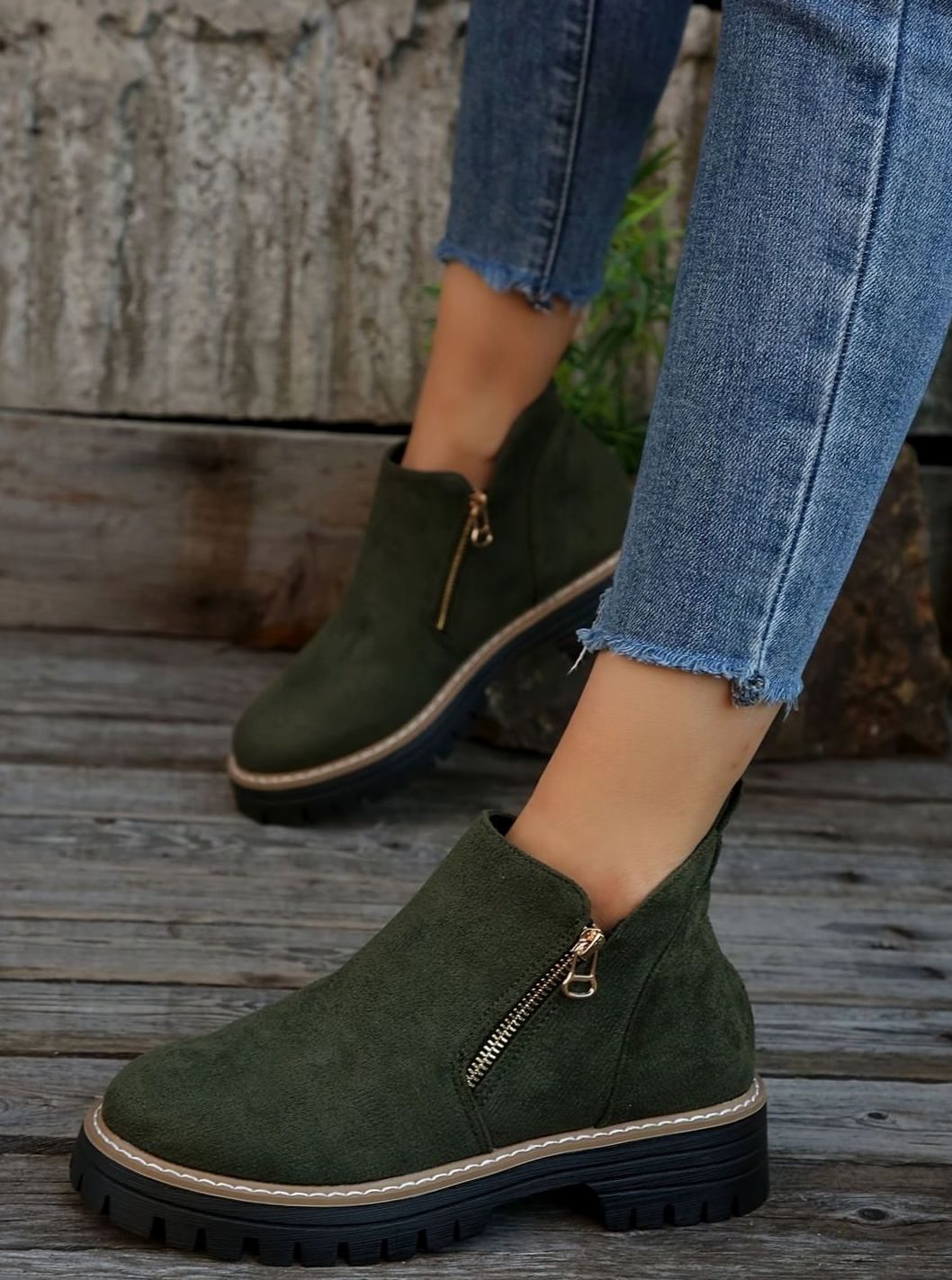 Women's Leopard Print Chunky Platform Zip-Up Ankle Boots