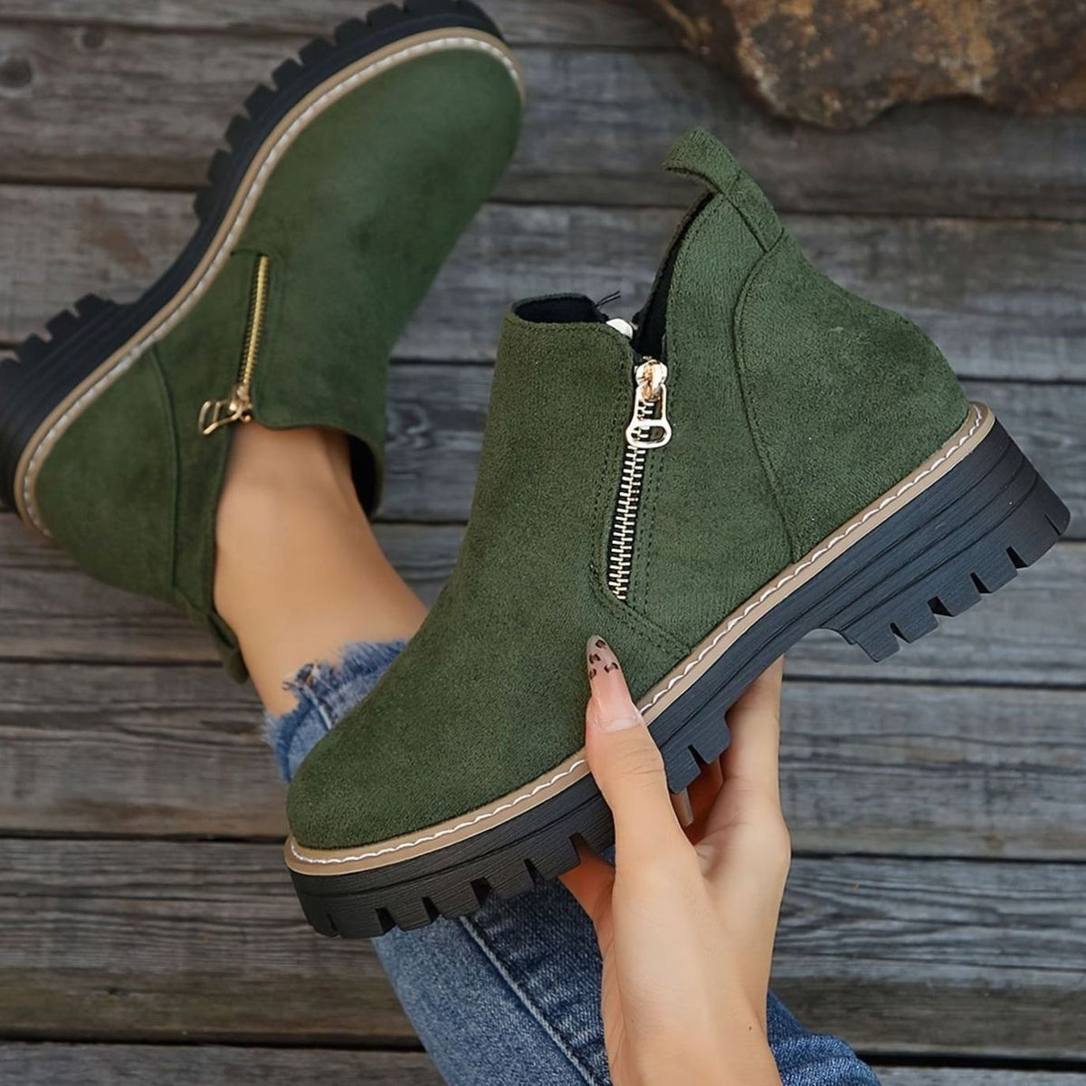 Women's Leopard Print Chunky Platform Zip-Up Ankle Boots - Green