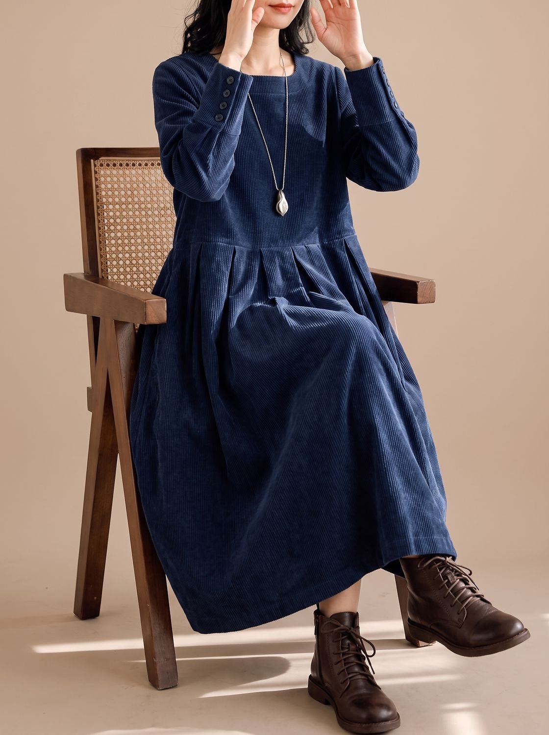 Women's Long-Sleeve Pleated Velvet Midi Dress - Blue