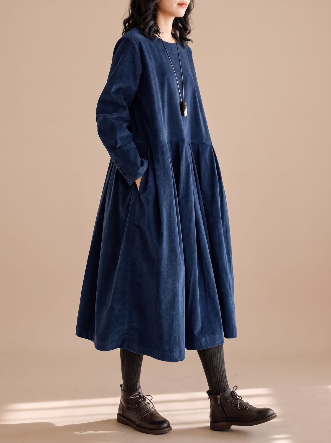 Women's Long-Sleeve Pleated Velvet Midi Dress