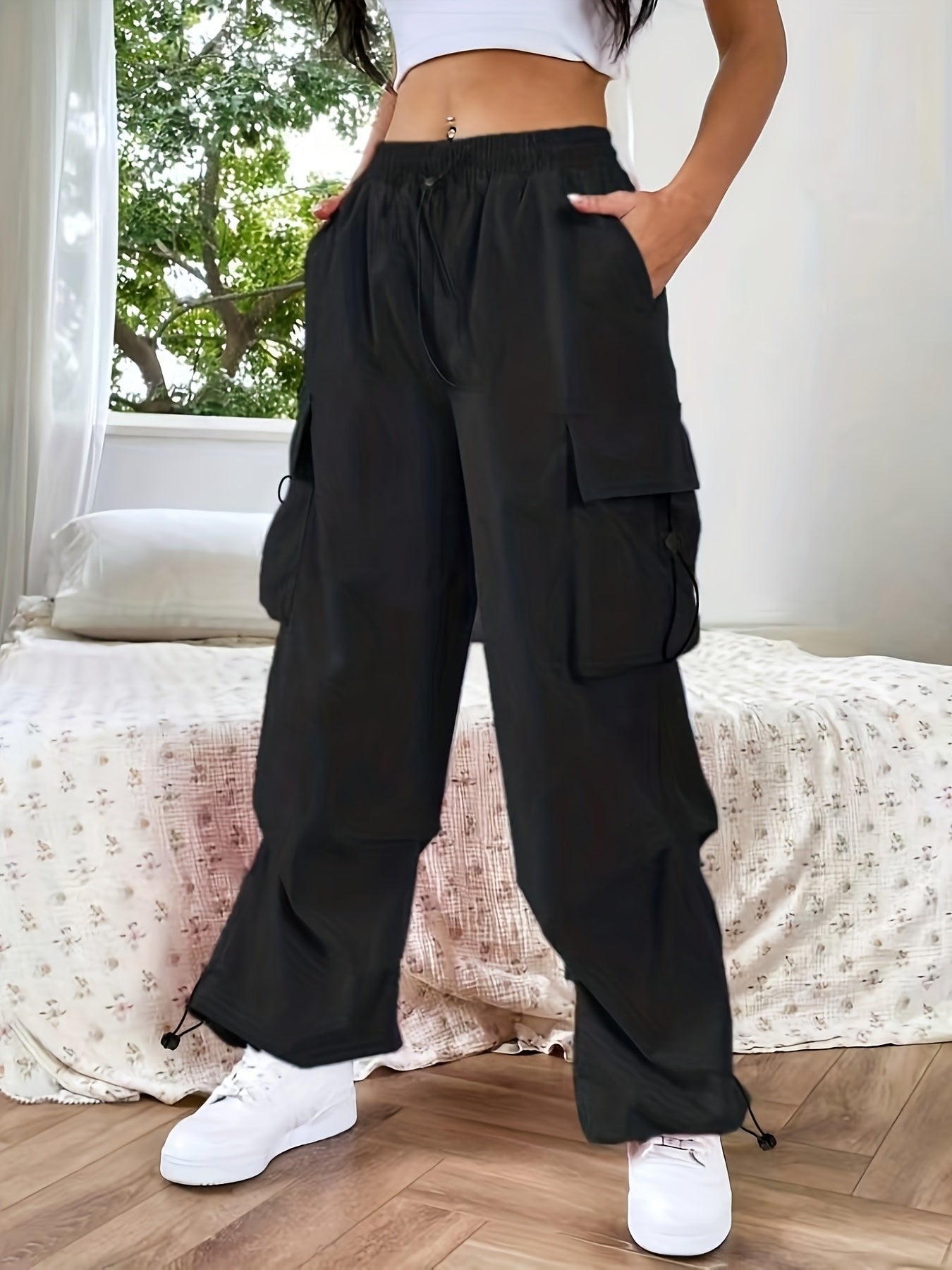 Women's Loose Fit Cargo Parachute Trousers Wide Leg - Black