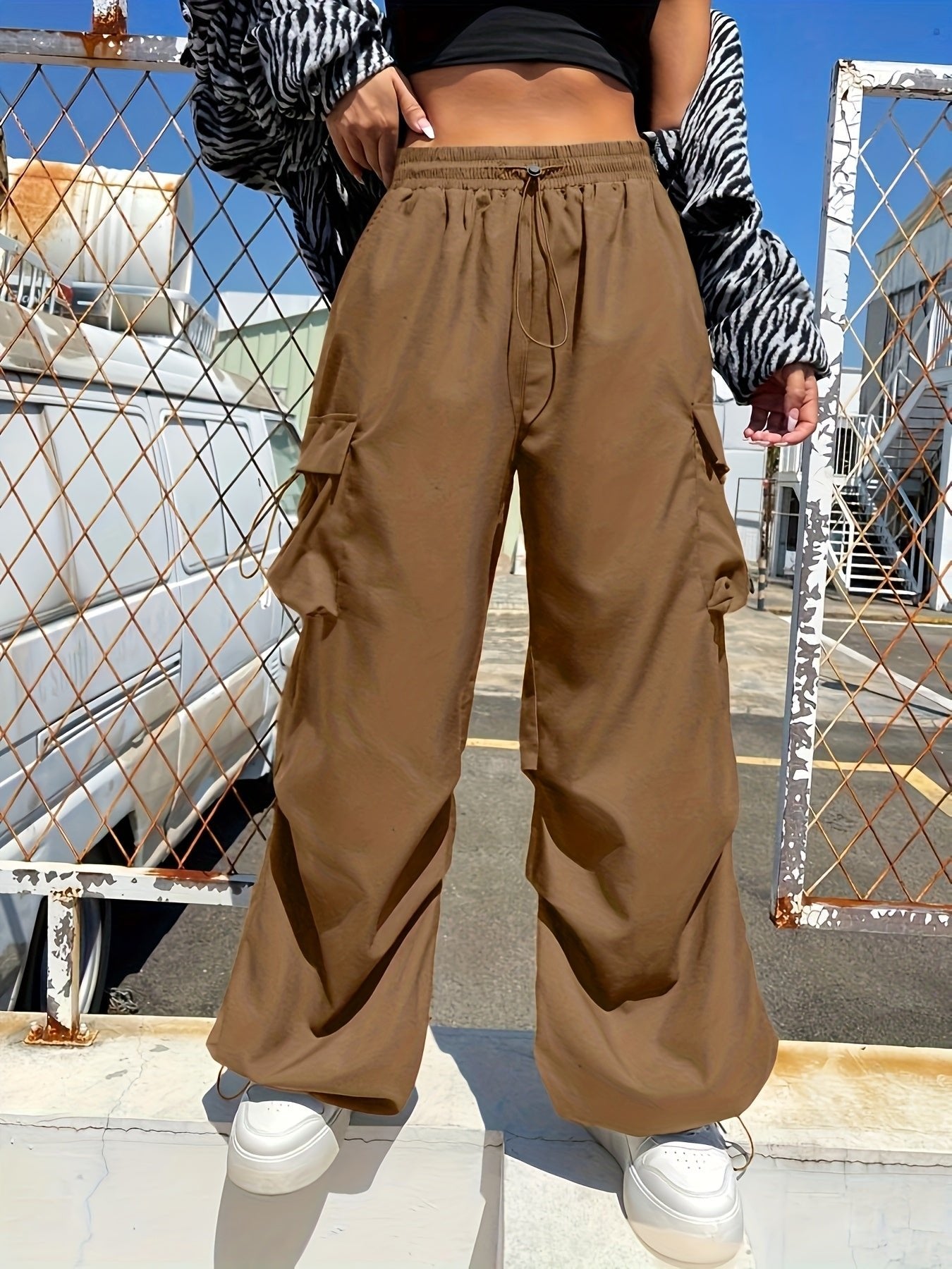 Women's Loose Fit Cargo Parachute Trousers Wide Leg - Brown