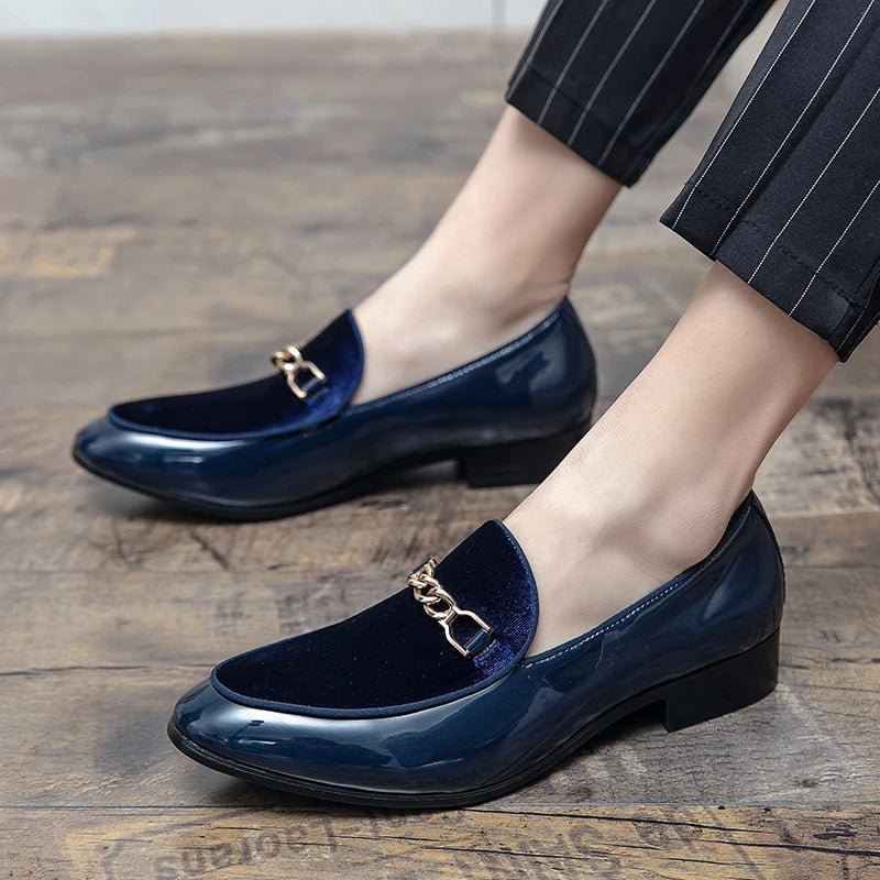 Women's Orthopedic Velvet Loafers with Gold Chain