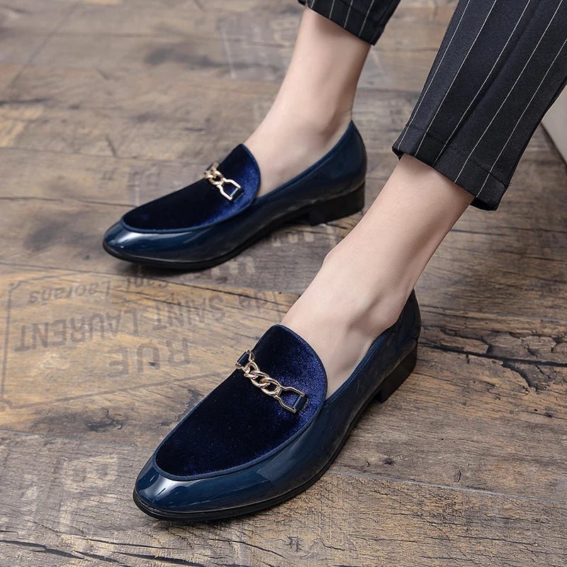 Women's Orthopedic Velvet Loafers with Gold Chain