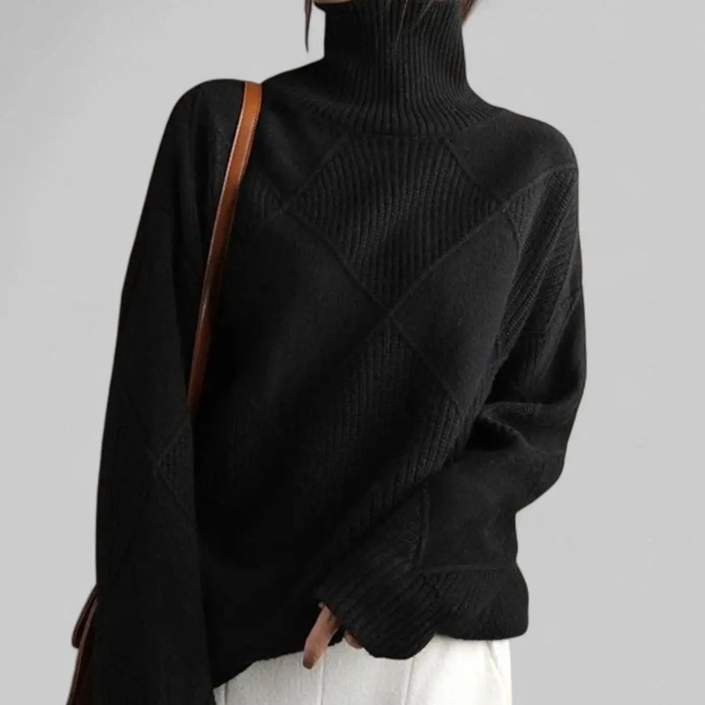 Women's Oversized Diamond-Knit Turtlenecks Sweater - Black