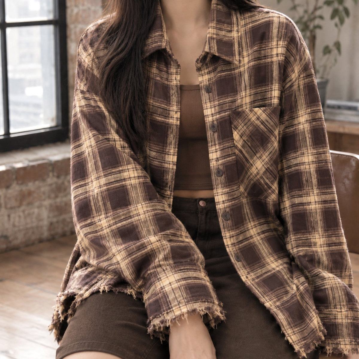Women's Oversized Plaid Flannel Raw-Edge Button-Front Shirt - Brown Check