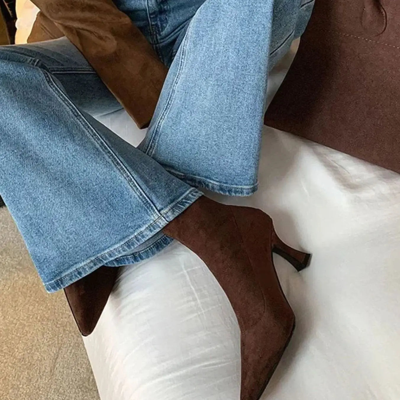 Women's Pointed Kitten Heel Suede Ankle Boots