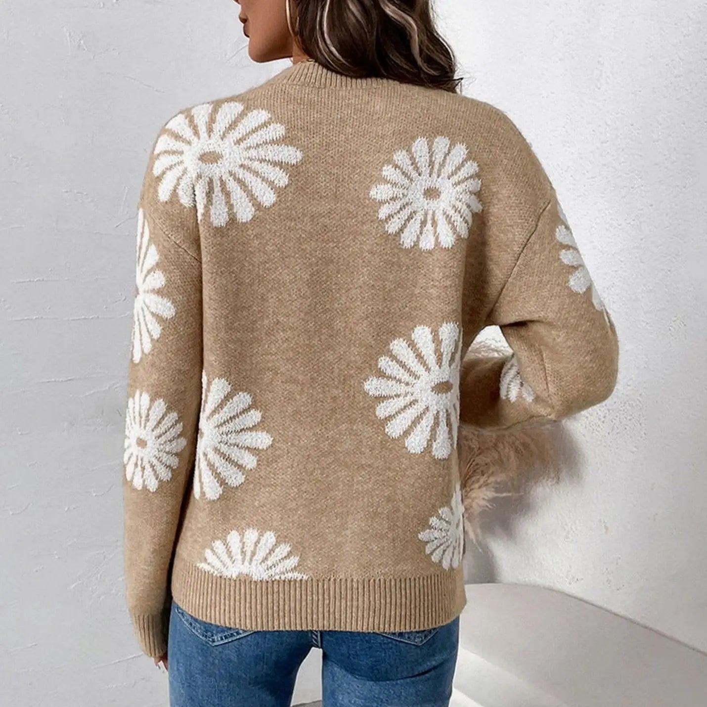 Women's Relaxed-Fit Floral Intarsia Knit Crew-Neck Jumper