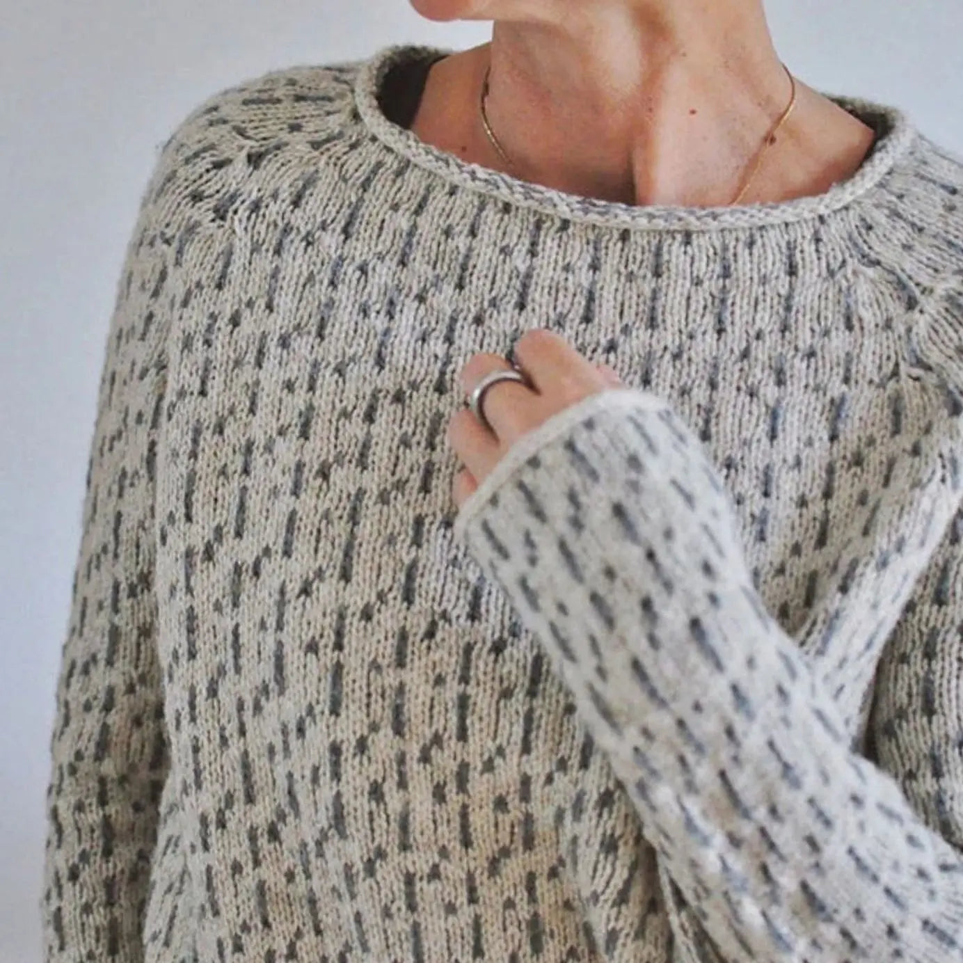 Women's Relaxed-Fit Round Neck Textured Knit Sweater