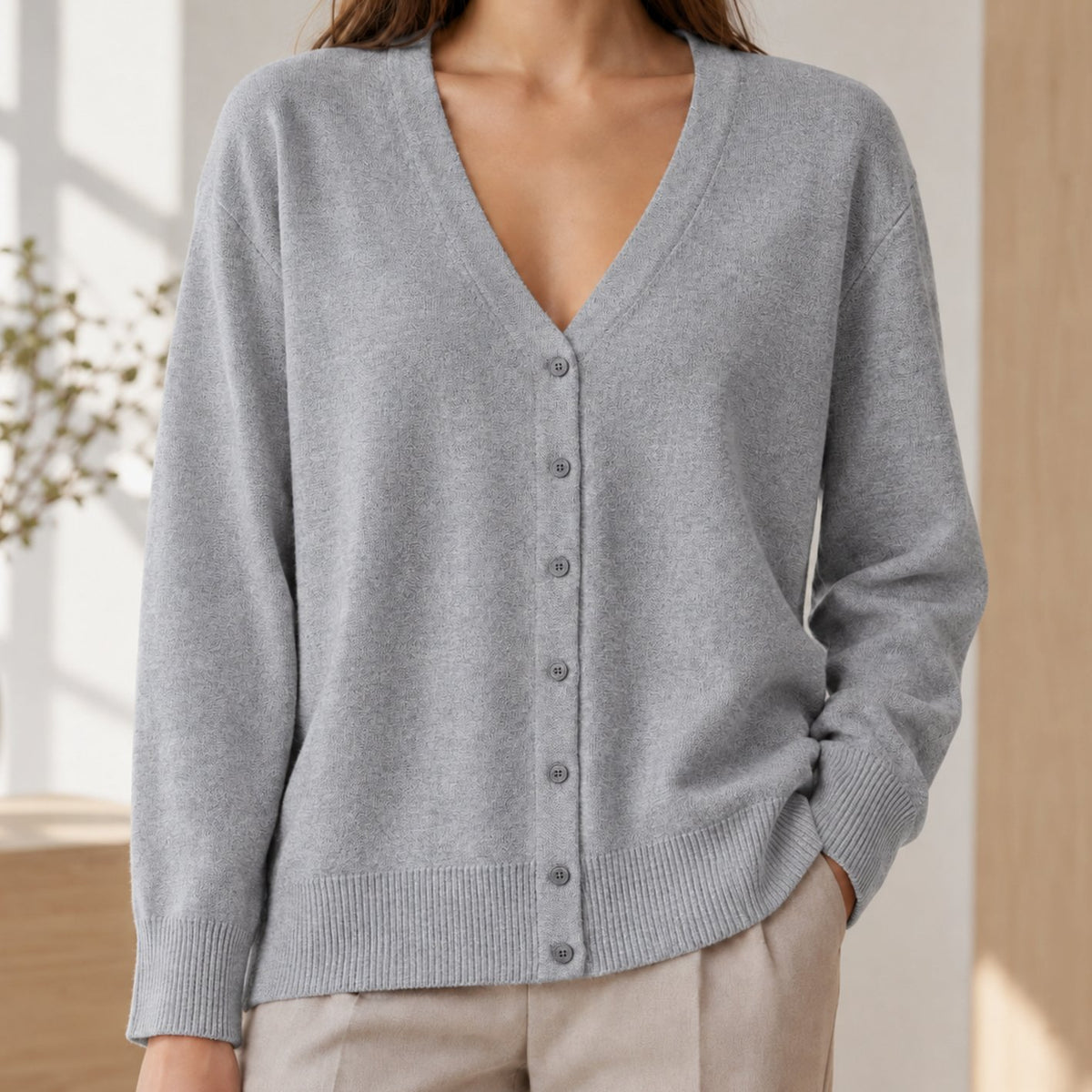 Women's Relaxed-Fit V-Neck Button-Front Knit Cardigan - Light Grey