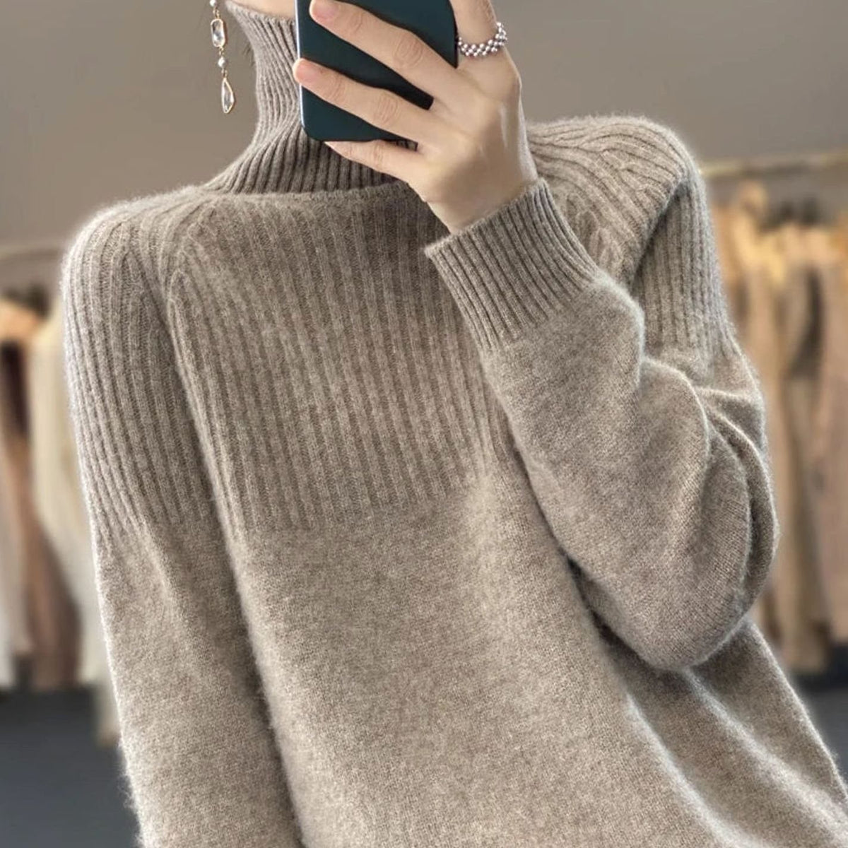 Women's Ribbed Roll Neck Cashmere-Blend Relaxed Jumper - Camel