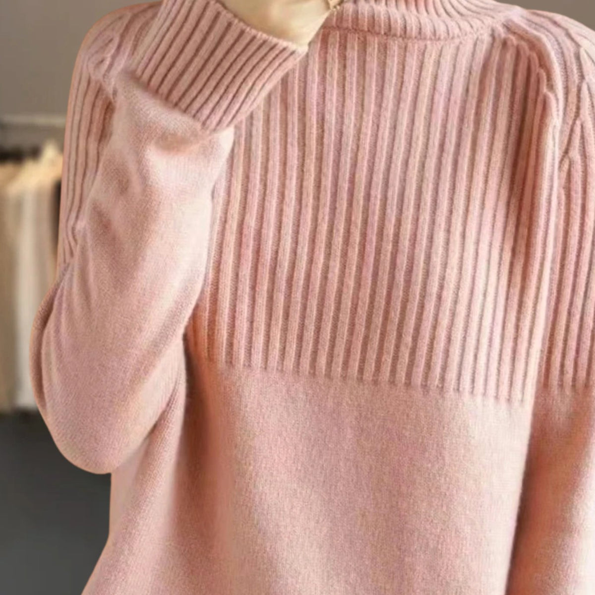 Women's Ribbed Roll Neck Cashmere-Blend Relaxed Jumper - Pink