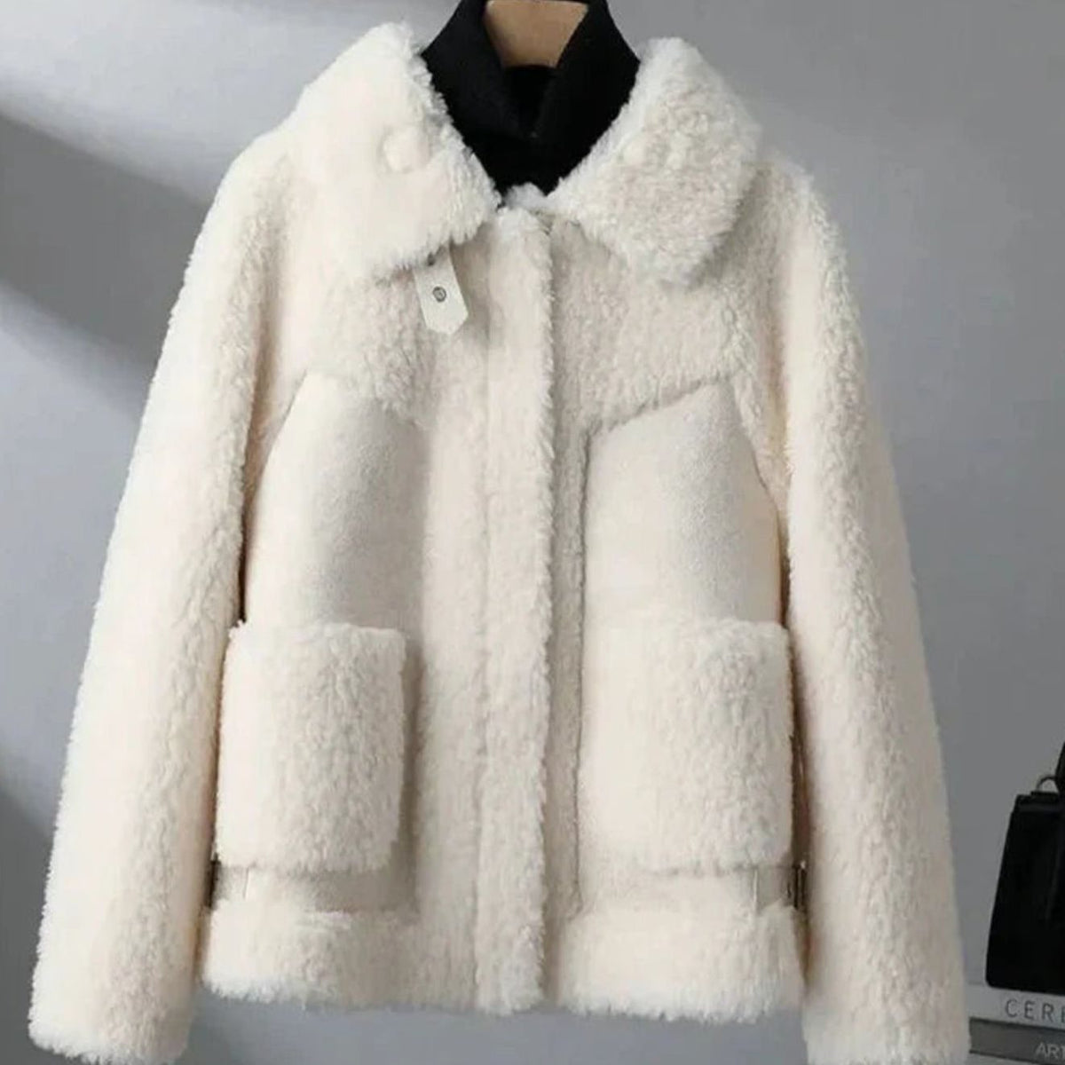 Women's Shearling Fleece Winter Coat Structured Collar Patch Pocket Jacket - Beige