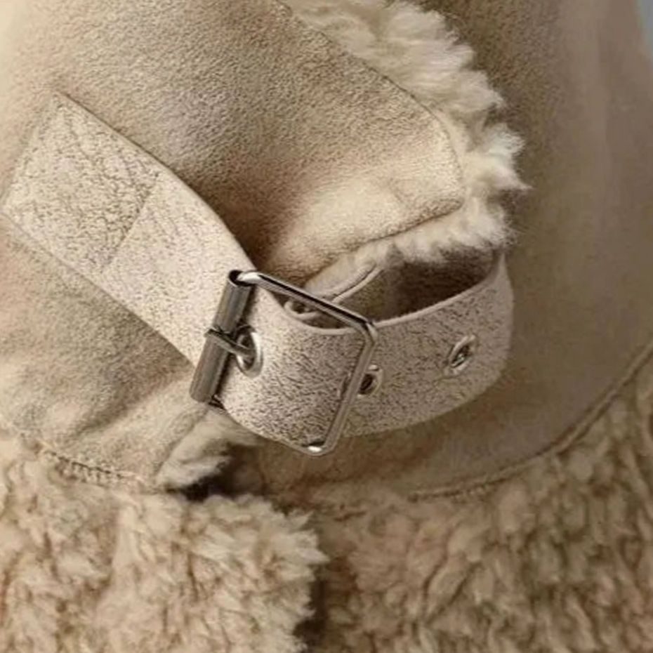 Women's Shearling Fleece Winter Coat Structured Collar Patch Pocket Jacket