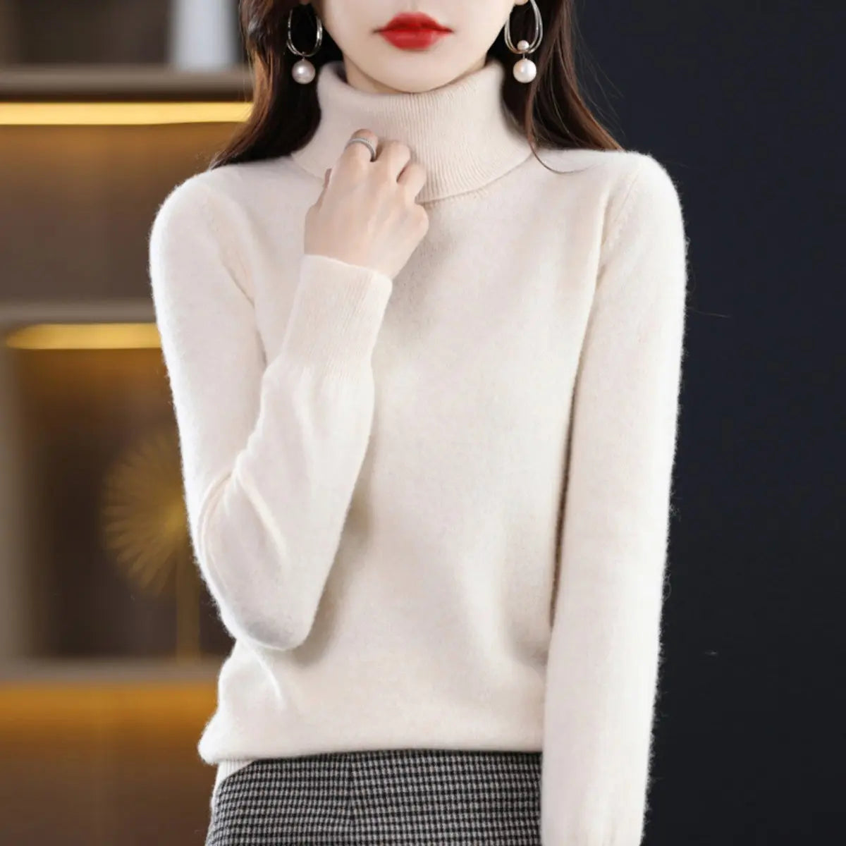 Women's Slim-Fit Cashmere Blend Turtleneck Jumper - Cream