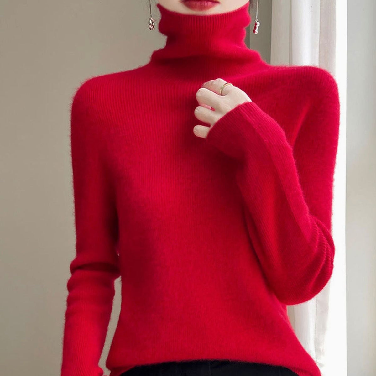 Women's Slim-Fit Ribbed Turtleneck Knit Jumper - Cherry Red