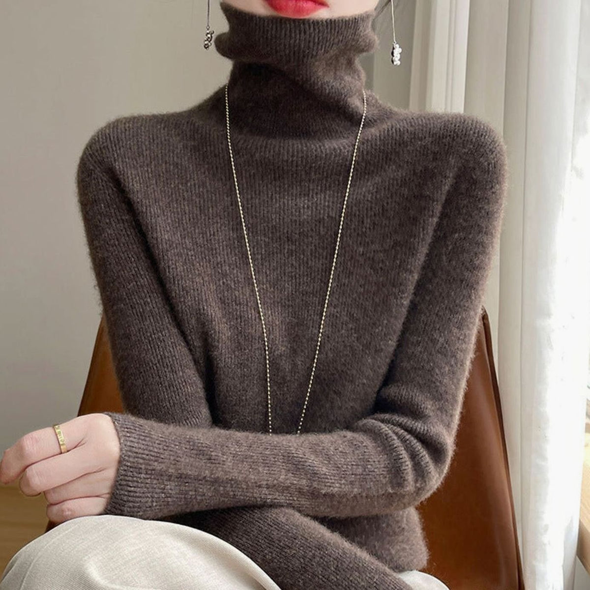 Women's Slim-Fit Ribbed Turtleneck Knit Jumper - Silk Mist Brown