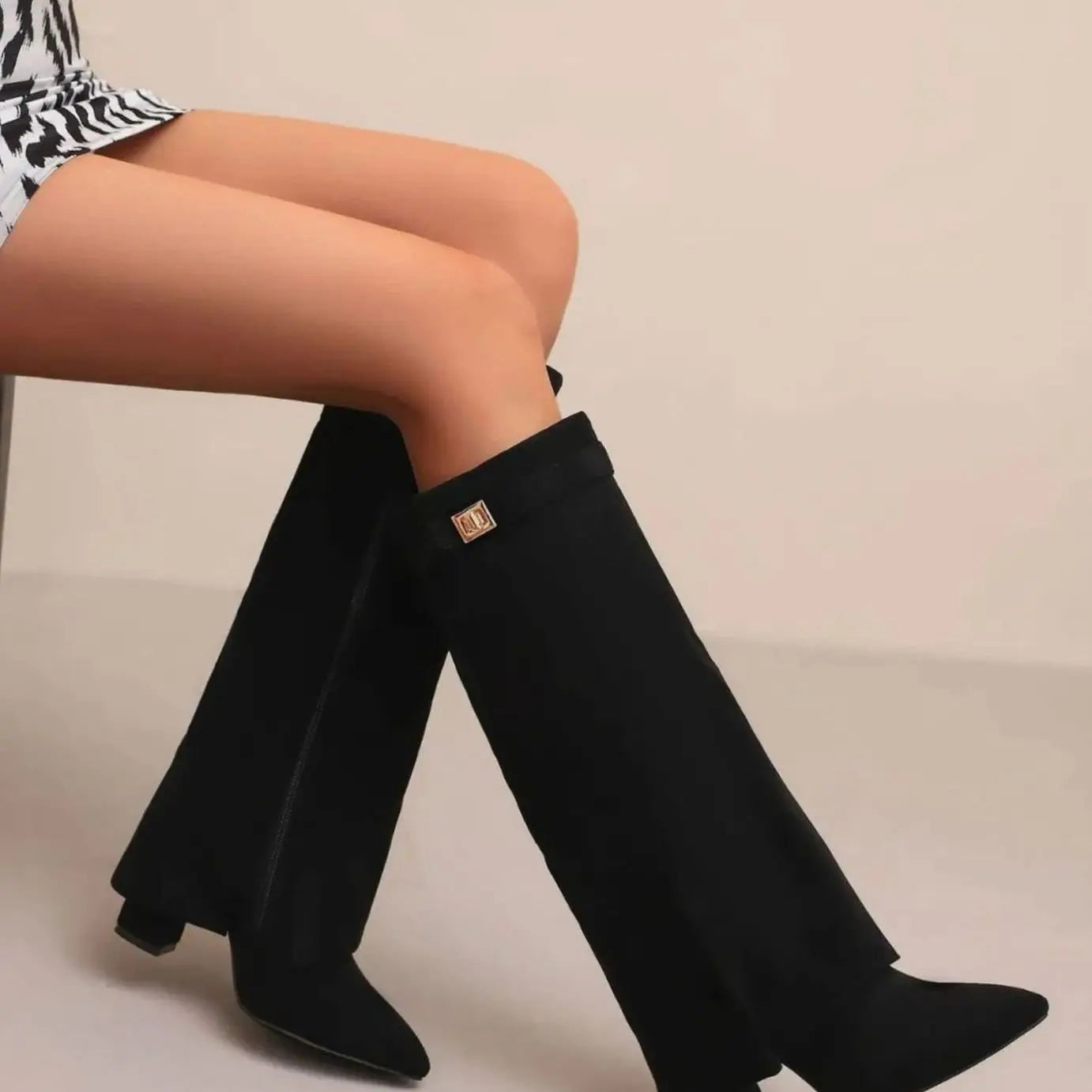 Women's Suede Knee-High Buckle Thigh-High Boots - Suede Plush