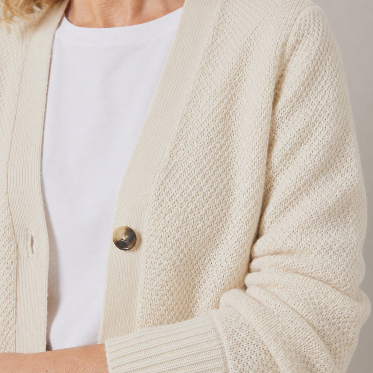 Women's V-Neck Button-Front Knitted Cardigan