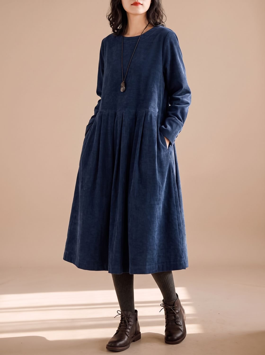 Women's Velvet Dress Long-Sleeve Pleated Midi Swing