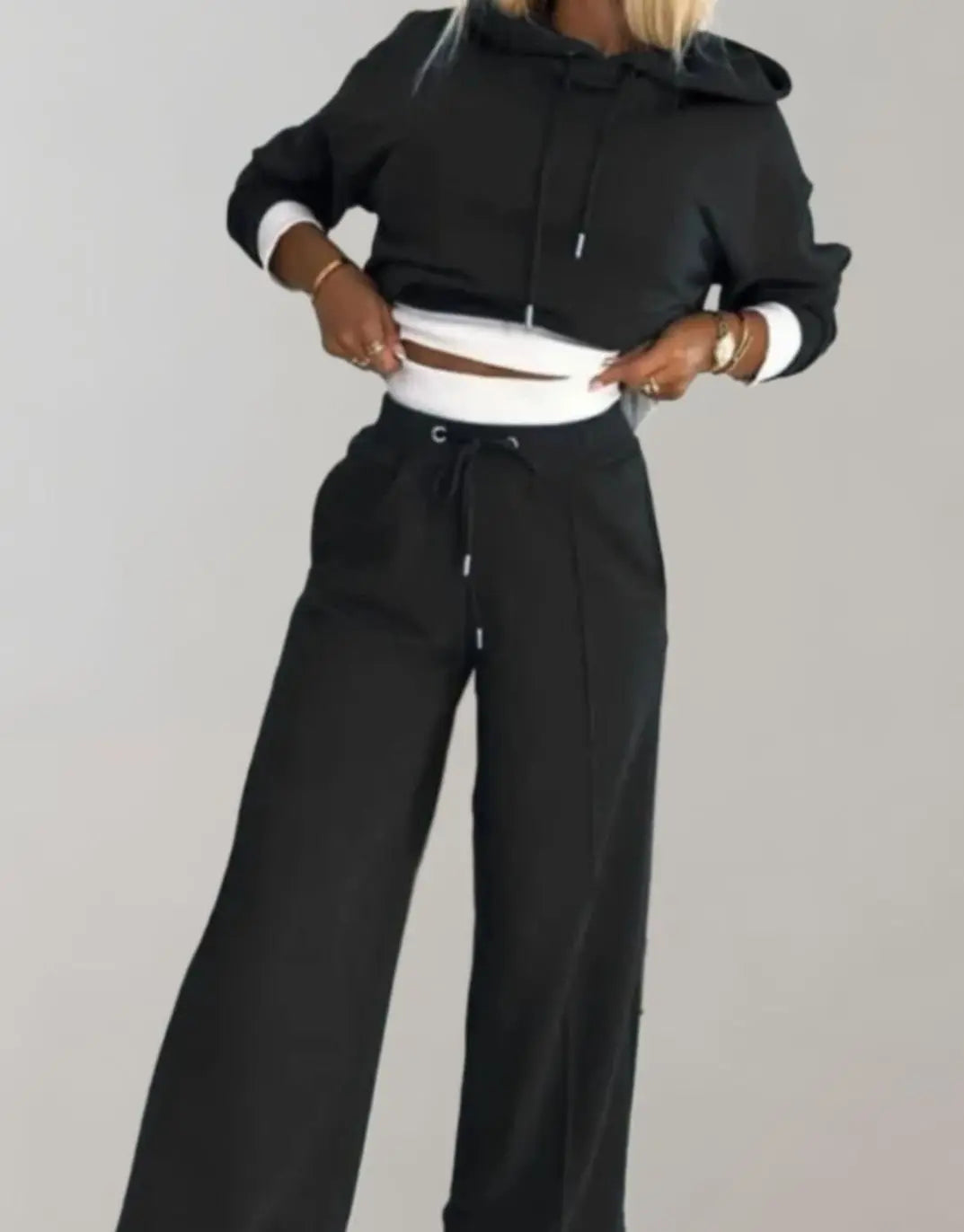 Women's Wide-Leg Drawstring Tracksuit Pants Cropped Hoodie Set - Black